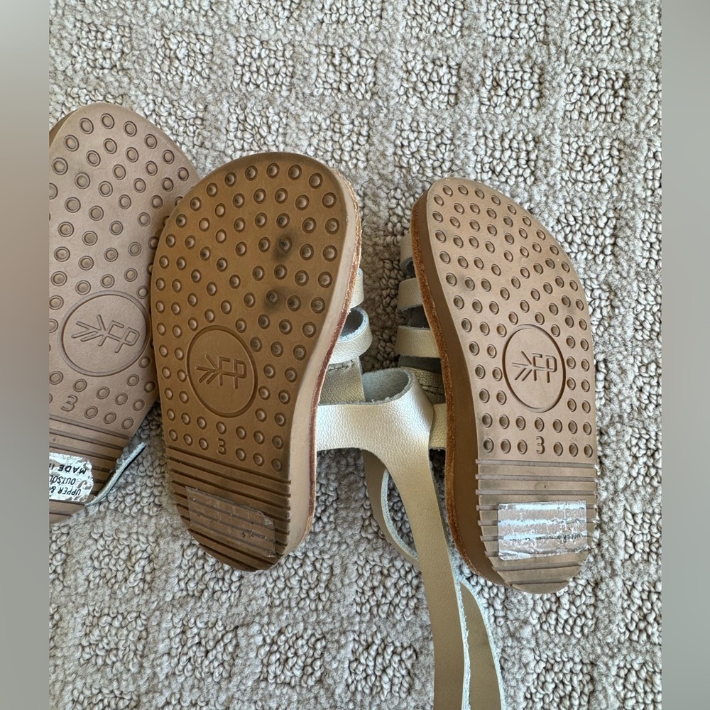 Freshly Picked Sandals bundle of 2 pairs size 3 Toddler Girl - Picture 3 of 4